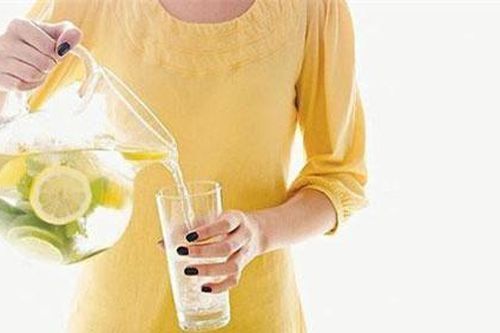 4 công thức pha chế nước chanh giúp thanh lọc cơ thể và giảm cân