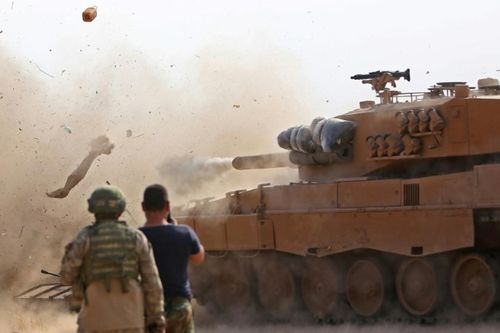 Chiến sự Syria bất ngờ bùng nổ: Lực lượng Thổ Nhĩ Kỳ đụng độ quân đội chính phủ Syria