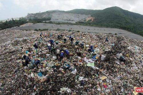 Đà Nẵng vẫn 'nóng' chuyện rác thải và ô nhiễm bãi biển