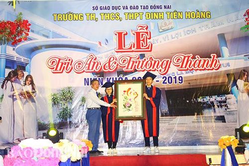 Người nặng lòng với xã hội hóa giáo dục