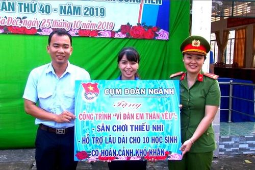 Sôi nổi các hoạt động tình nguyện