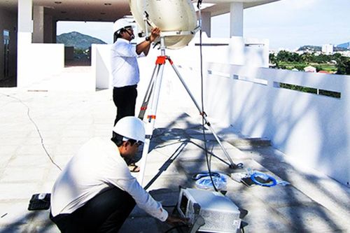 Quản lý, sử dụng hiệu quả tần số vô tuyến điện