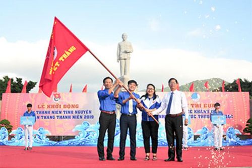 Không ngừng đổi mới phương thức tập hợp thanh niên