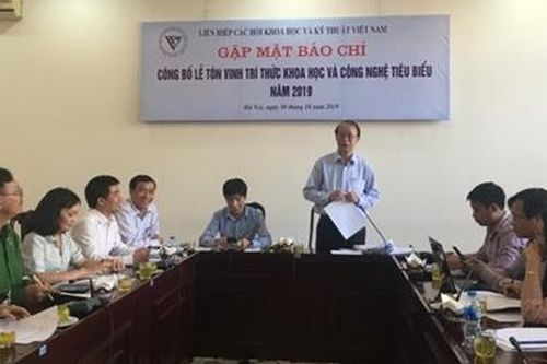 Tôn vinh 112 trí thức khoa học và công nghệ tiêu biểu năm 2019