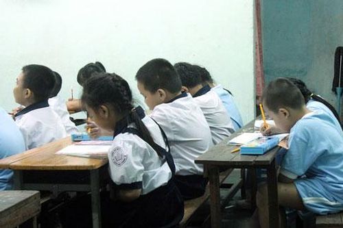 Bộ Giáo dục và Đào tạo yêu cầu xử lý nghiêm sai phạm quy định về dạy thêm