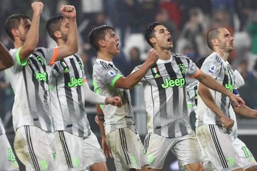 Juventus 2-1 Genoa: Ronaldo ghi bàn quyết định phút bù giờ, Juventus lấy lại ngôi đầu