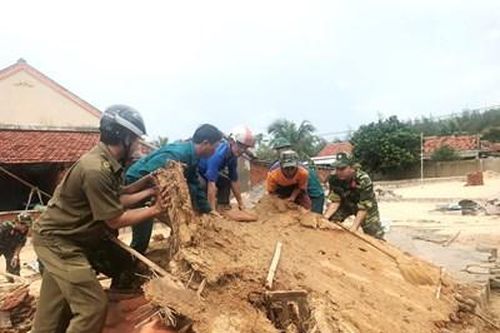 Tận tình, tận nghĩa giúp dân