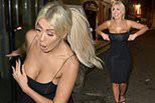 Chloe Ferry mặc áo 2 dây mỏng tang, không nội y phô vòng 1 ngoại cỡ