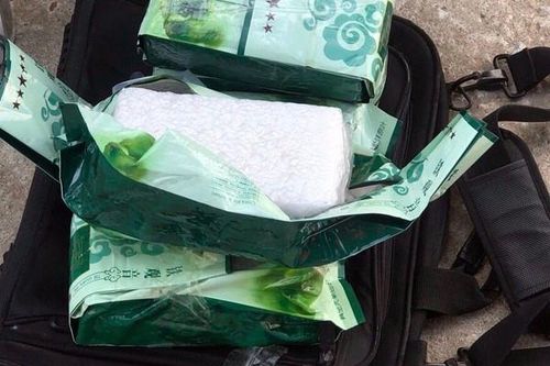 Khởi tố thanh niên vận chuyển gần 5kg ma túy cùng khẩu súng có đạn