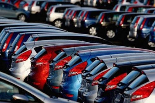 Từ 1/11, doanh nghiệp có thể lấy giấy phép nhập khẩu ô tô qua mạng