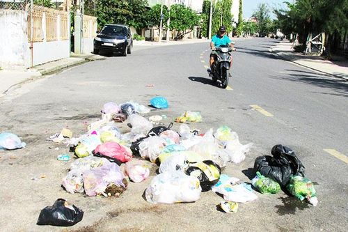 Cần thùng thu gom rác thải