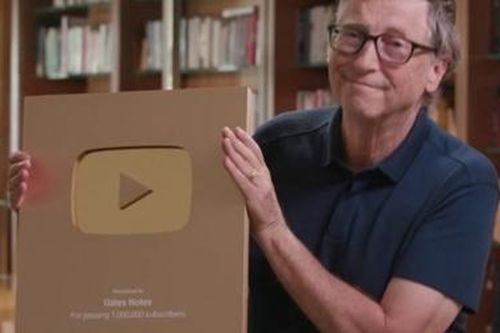 Sau 7 năm làm YouTuber, Bill Gates cuối cùng cũng có được điều này