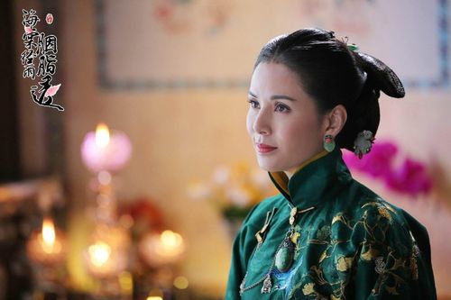 'Tiểu Long Nữ' Lý Nhược Đồng được ngợi khen nhan sắc khi trở lại