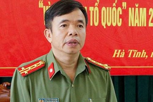 Công an bắt 2 bị can đưa người sang Anh trái phép