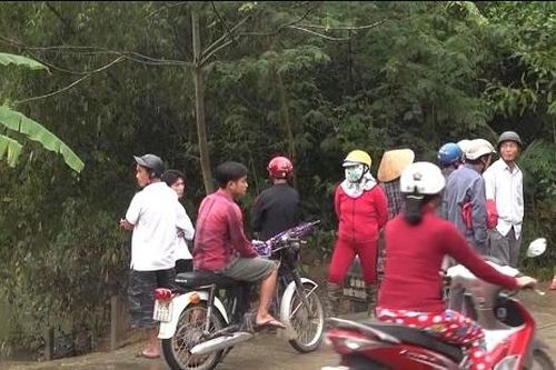Quảng Ngãi: Phát hiện thi thể người bị lũ cuốn trôi