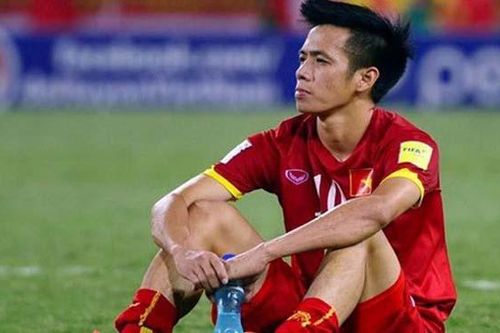 VIDEO bóng đá: Vì sao Văn Quyết phải buồn mỗi lần tuyển Việt Nam tập trung?