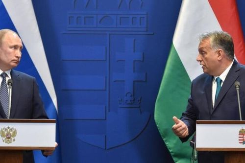 Tổng thống Nga Putin hứa bán khí đốt giá rẻ cho Ukraine
