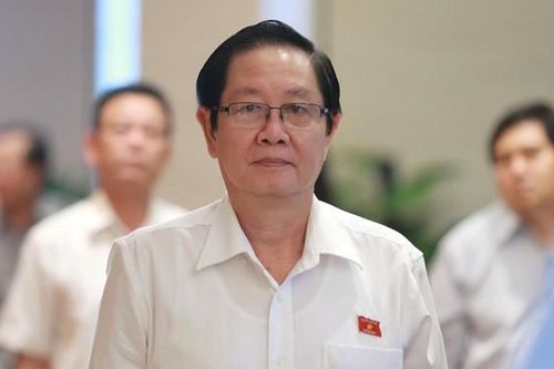 Bộ trưởng Nội vụ: Cán bộ làm hơn 8 giờ, trưa không nghỉ, tối về muộn