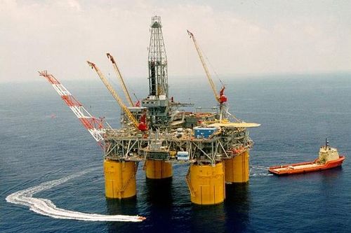 Shell vật lộn trong bối cảnh giá dầu giảm