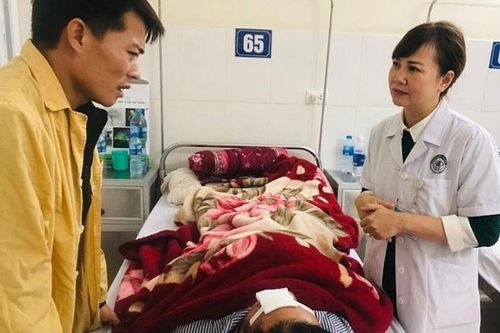 Mù mắt do tai nạn khi đốt vàng mã