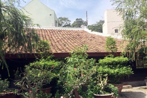 Nỗi trăn trở của người đàn bà trong căn nhà toàn gỗ quý ở Bình Dương
