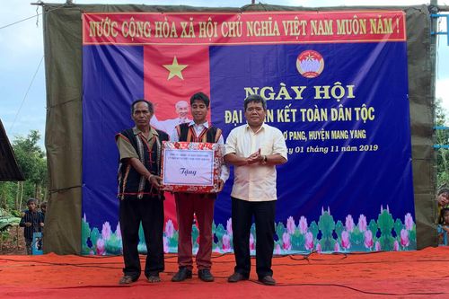 Gia Lai: Tưng bừng 'Ngày hội đại đoàn kết toàn dân tộc' làng Roh