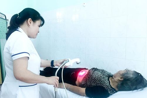 Điều trị bệnh zona bằng phương pháp dân gian: Dễ gây nhiều biến chứng