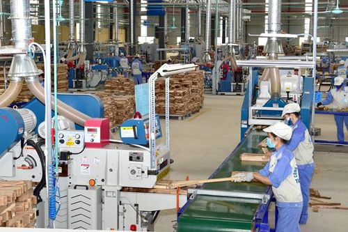 Phấn đấu đạt chỉ tiêu giá trị sản xuất công nghiệp