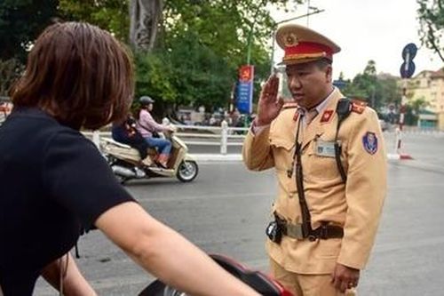 Cần xác minh ứng dụng di động cảnh báo vị trí CSGT