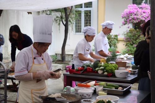 Hội thi 'Nấu ăn giỏi' và tuyên truyền viên về 'Chống rác thải nhựa'