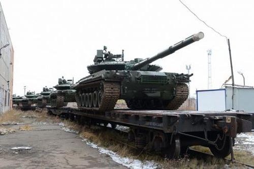 NATO lo ngại khi Nga nhận hàng loạt xe tăng T-80BVM nâng cấp cực mạnh