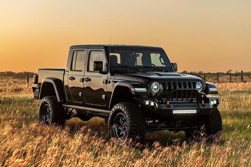 Bản độ Jeep mạnh hơn 1.000 mã lực, tăng tốc ngang siêu xe