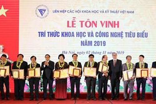 Tôn vinh 112 trí thức khoa học và công nghệ tiêu biểu năm 2019