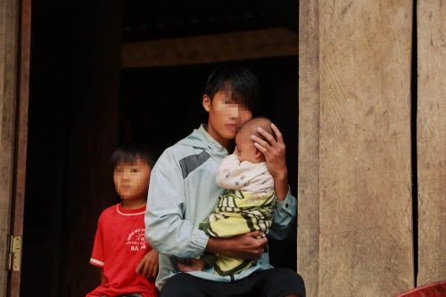 Làm mẹ ở tuổi 14