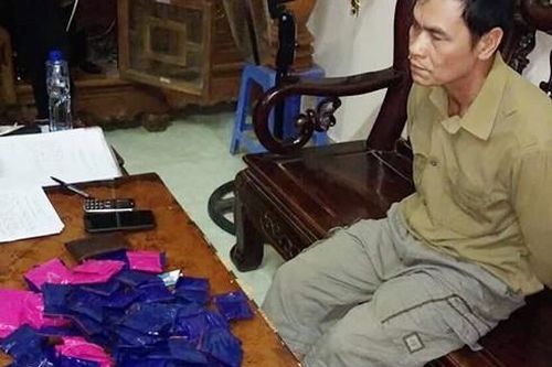 Mua 16.400 viên ma túy, chưa kịp bán đã sa lưới