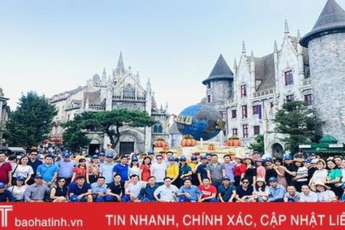 Du lịch nội - ngoại tỉnh: Khách đến vì tâm linh, người đi vì ưa khám phá
