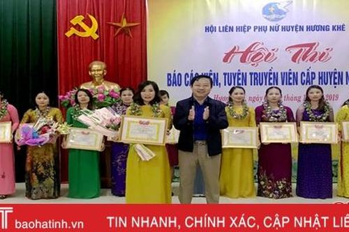35 thí sinh sôi nổi tham gia Hội thi báo cáo viên phụ nữ Hương Khê