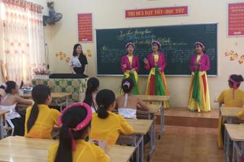 Yên Khánh: Đưa nghệ thuật hát chèo vào học đường