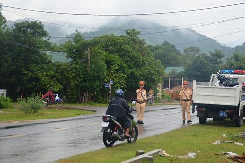 Tăng cường tuyên truyền quy định mới về tốc độ và khoảng cách an toàn của xe cơ giới, xe máy
