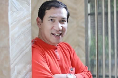 Đầu quân cho Nhà hát kịch Hà Nội, danh hài Quang Thắng lần đầu có màn chào khán giả Thủ đô