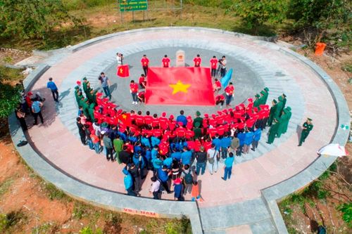 Hành trình 'Tôi yêu Tổ quốc tôi' đến Tây Nguyên