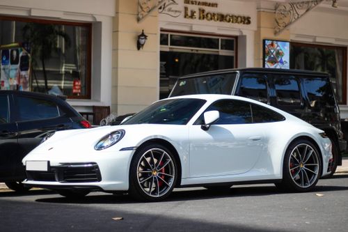 Vợ chồng Cường Đô La tậu Porsche 911 Carrera S giá gần 8 tỷ