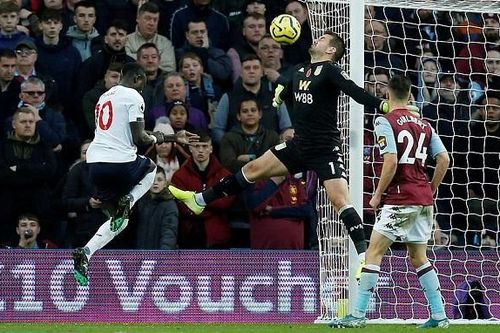 Aston Villa 1-2 Liverpool: Mane tỏa sáng đúng phút cuối, Liverpool chật vật có 3 điểm