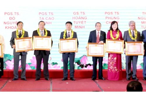 Khơi dậy tiềm lực khoa học - công nghệ của đất nước