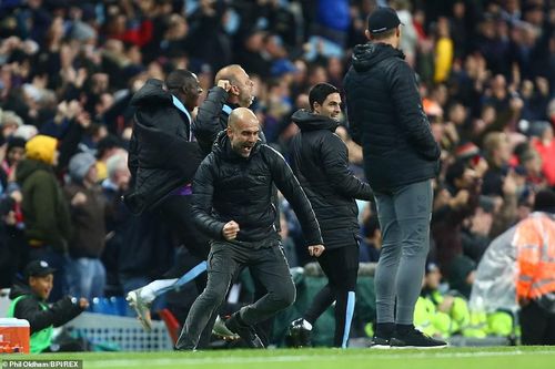 Liverpool, Man City rủ nhau thắng ngược phút chót