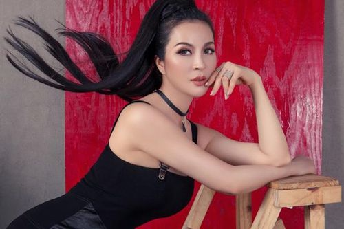 Ngưỡng U50, MC Thanh Mai bắt đầu 'nổi loạn'