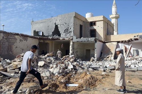 Libya: Quân đội miền Đông không kích lực lượng thân GNA