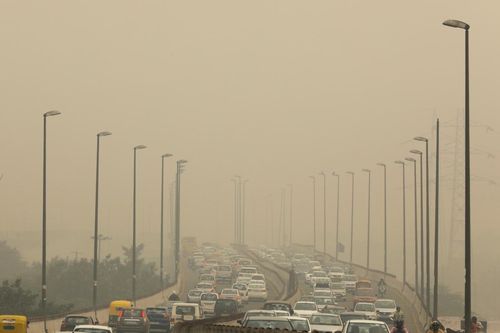 Thủ đô New Delhi áp dụng ngày 'chẵn-lẻ' với phương tiện giao thông