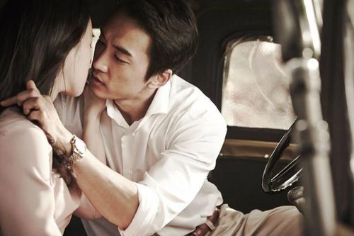 Uất nghẹn khi biết sự thật vợ và bố nuôi ngoại tình với nhau