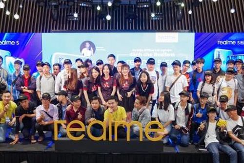 Bán hơn 10 triệu máy trong quý 3/2019, Realme tăng trưởng hơn 800%